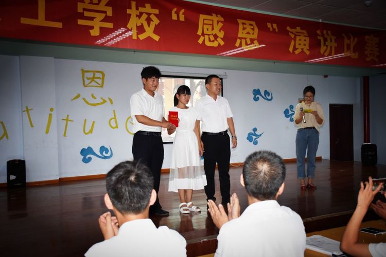 c80fc2c9996000017e3510ff825017ef.jpg